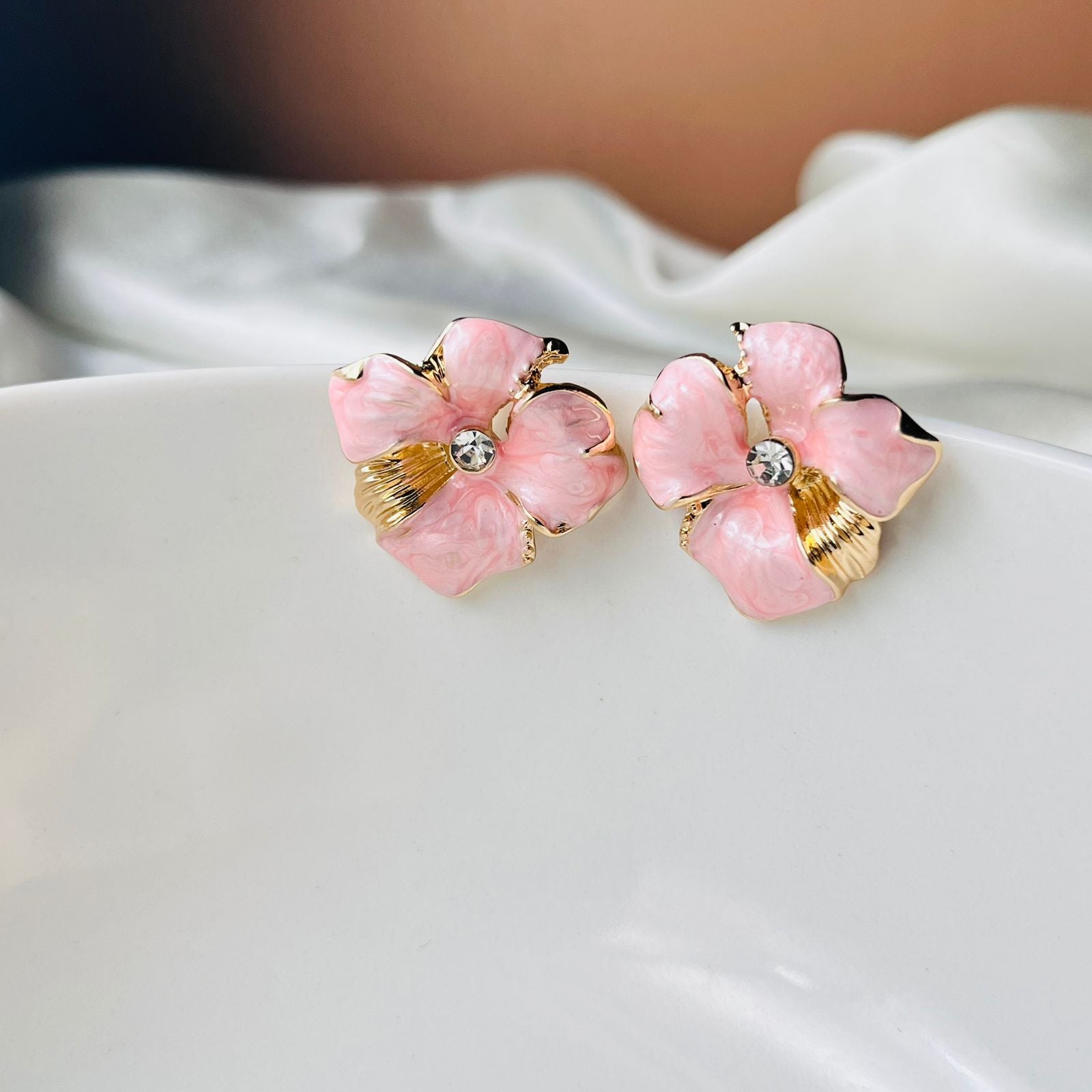 Blush Pink Daisy Studs