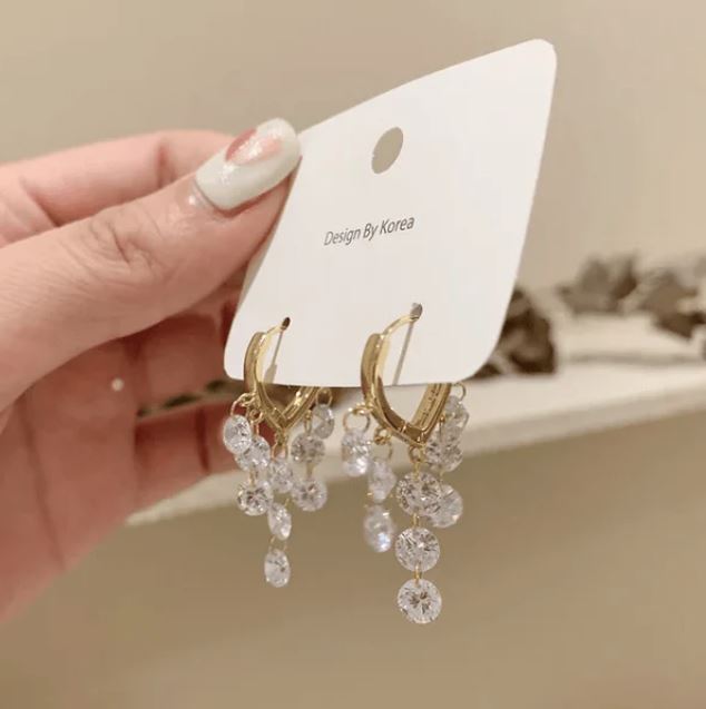 Charming Hopp Dangler Earrings